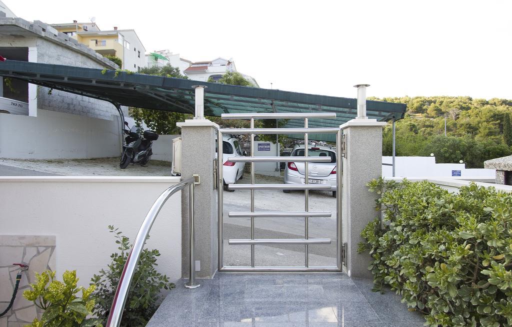 Apartment Prkic Traù Esterno foto